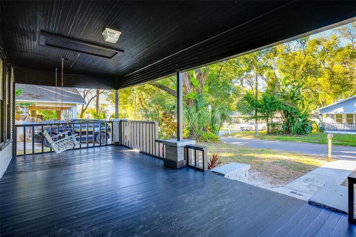Property Photo: 211 E Cluster Avenue FL 33604
