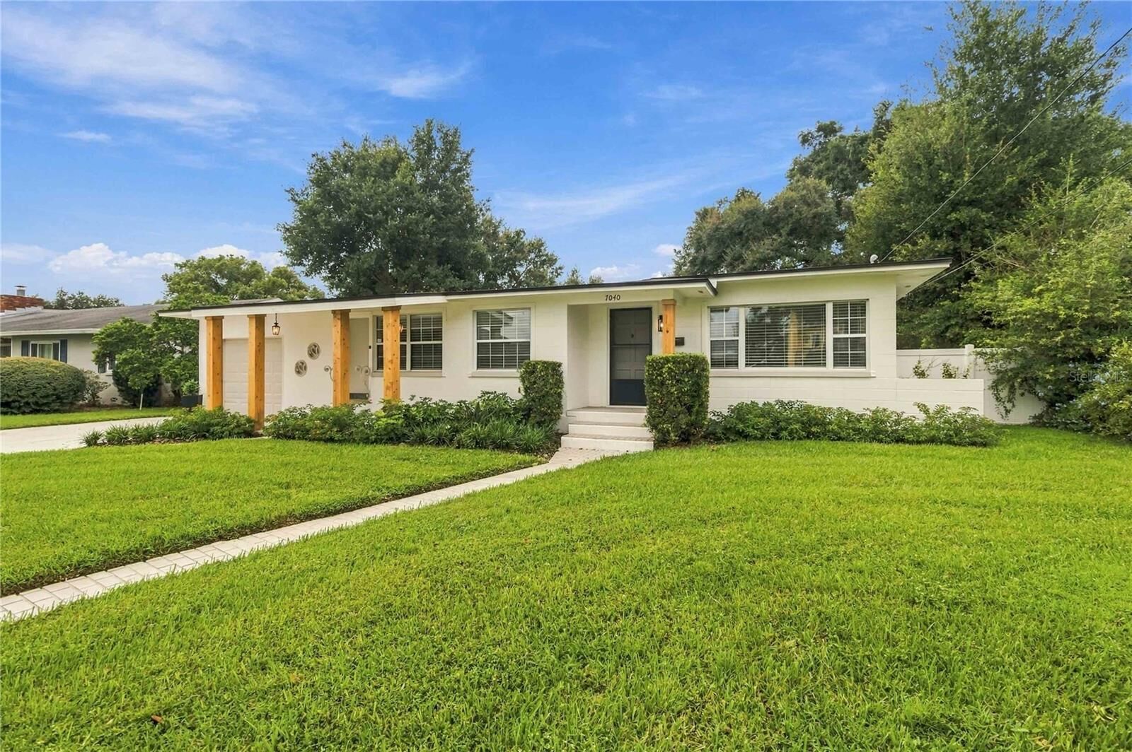 Property Photo: 7040 Lake Drive FL 32809