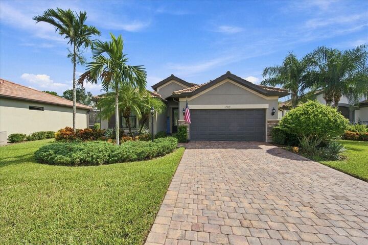 Property Photo:  17218 Seaford Way  FL 34202 