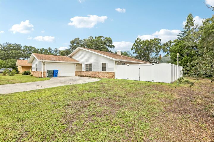 Property Photo:  700 13th Court SW  FL 33770 
