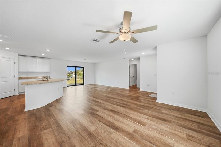 Property Photo:  6007 Gillot Boulevard  FL 33981 
