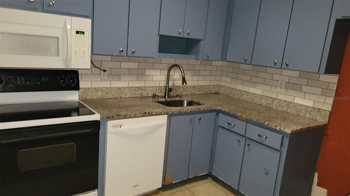 Property Photo:  3205 Fox Chase Circle N 101  FL 34683 