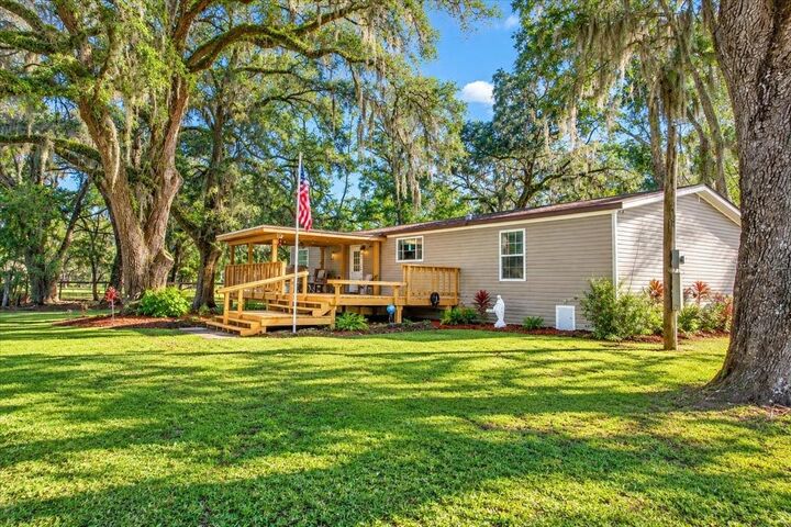 Property Photo:  14420 SW Tustenuggee Avenue  FL 32038 