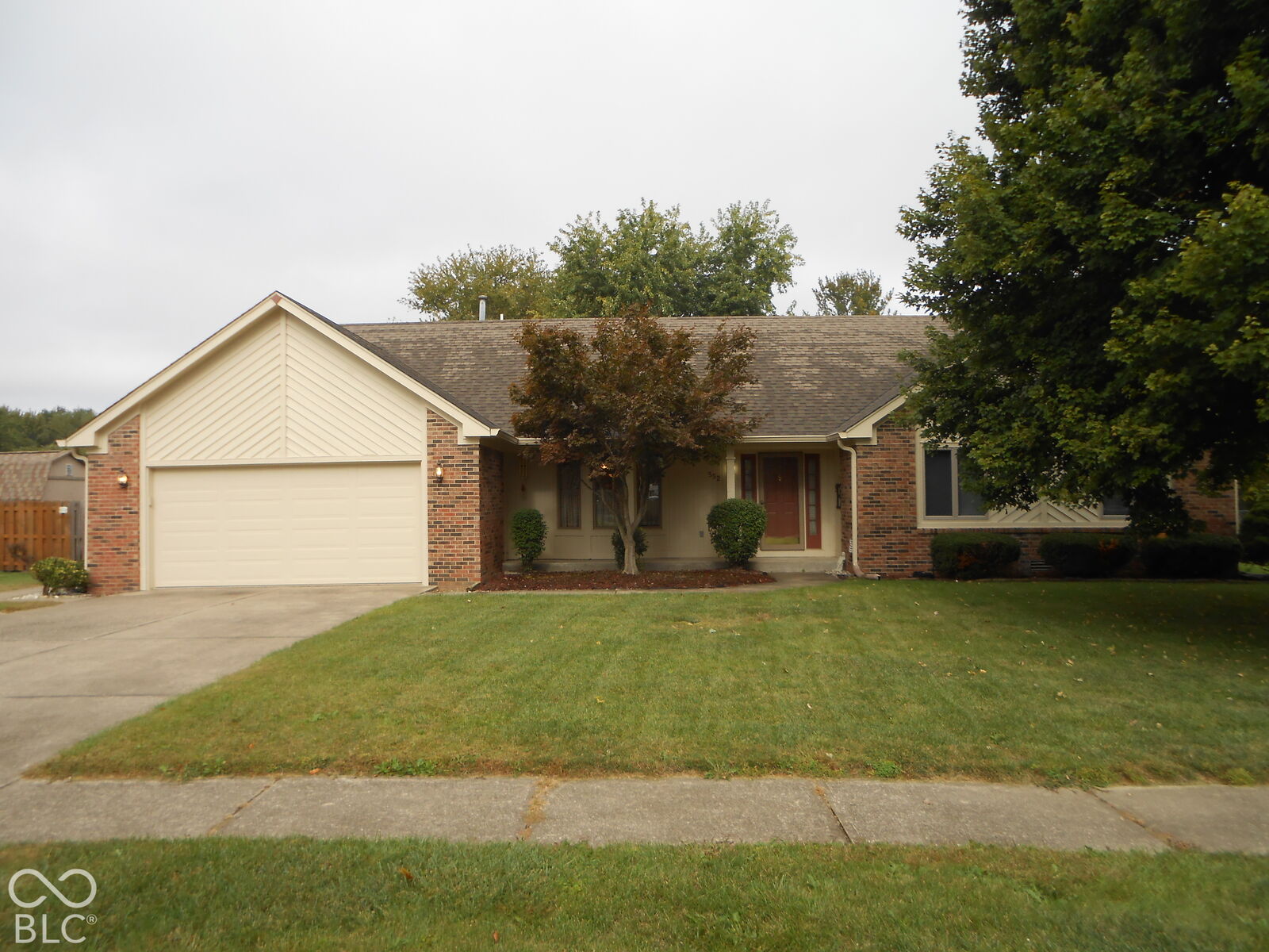 Property Photo: 552 Echo Bend Boulevard IN 46142