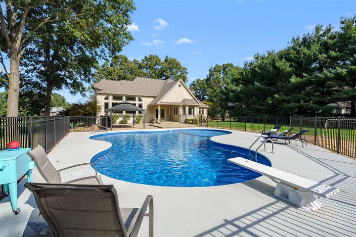 Property Photo:  60850 Valley View Boulevard  MI 49071-8513 