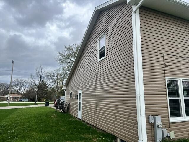 Property Photo: 2951 W Bridge St WI 53221