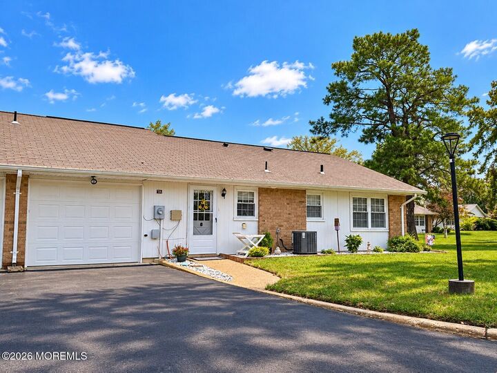 Property Photo: 7A Yorkshire Court NJ 08759