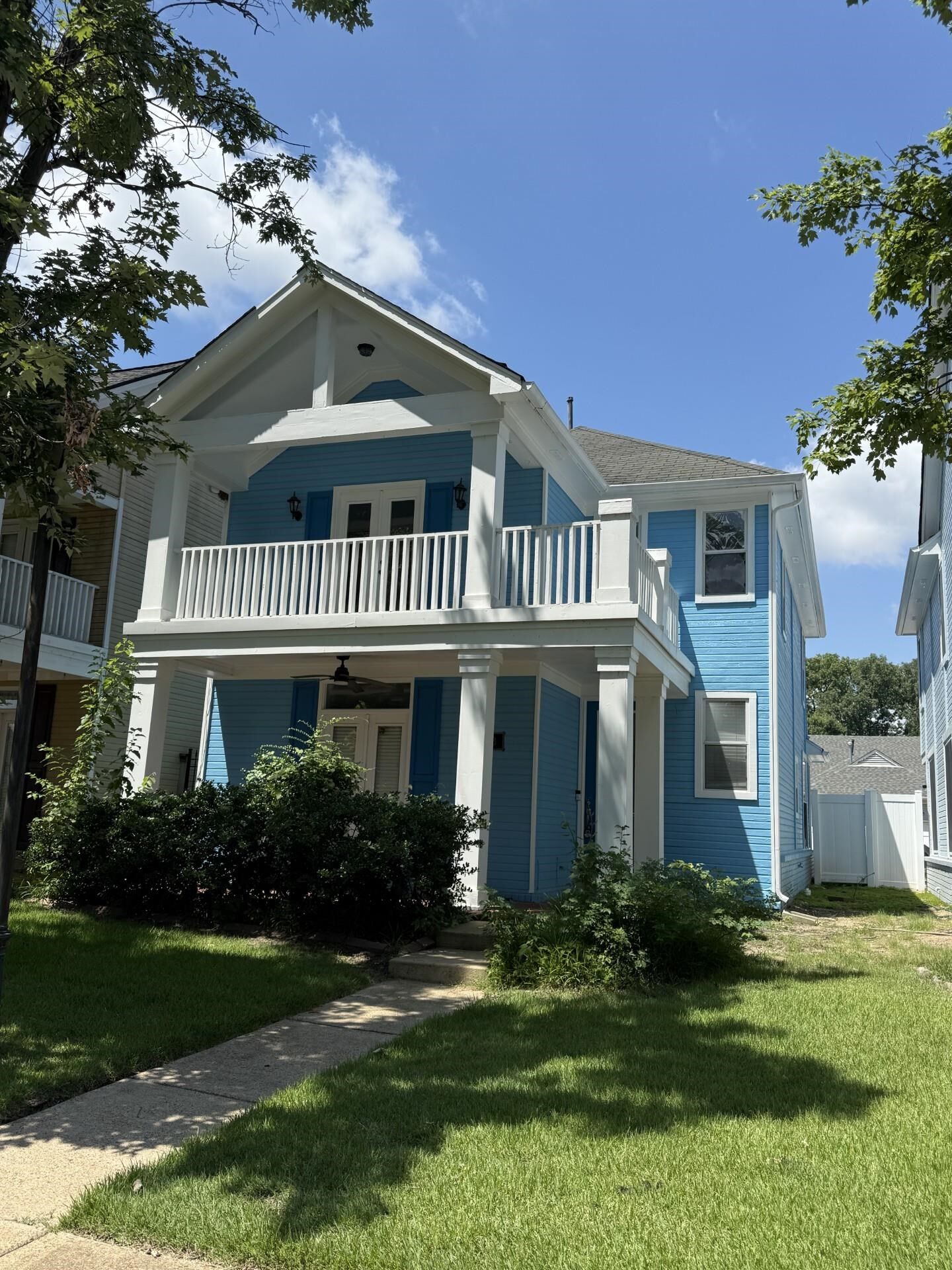 Property Photo: 1173 E Island Pl TN 38103