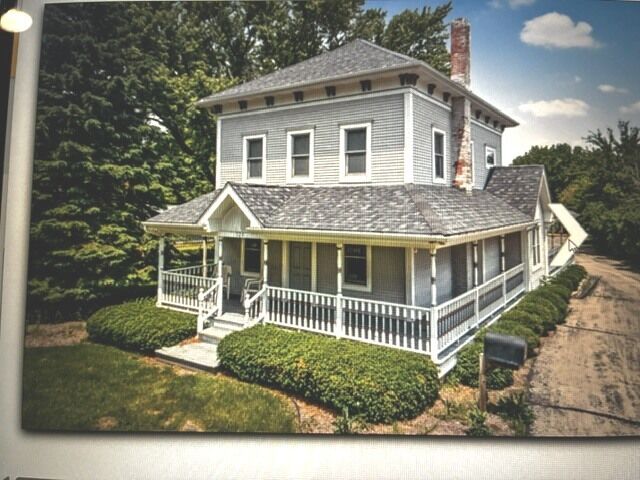 Property Photo:  528 E Grant Highway  IL 60152 
