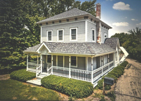 Property Photo: 528 E Grant Highway IL 60152