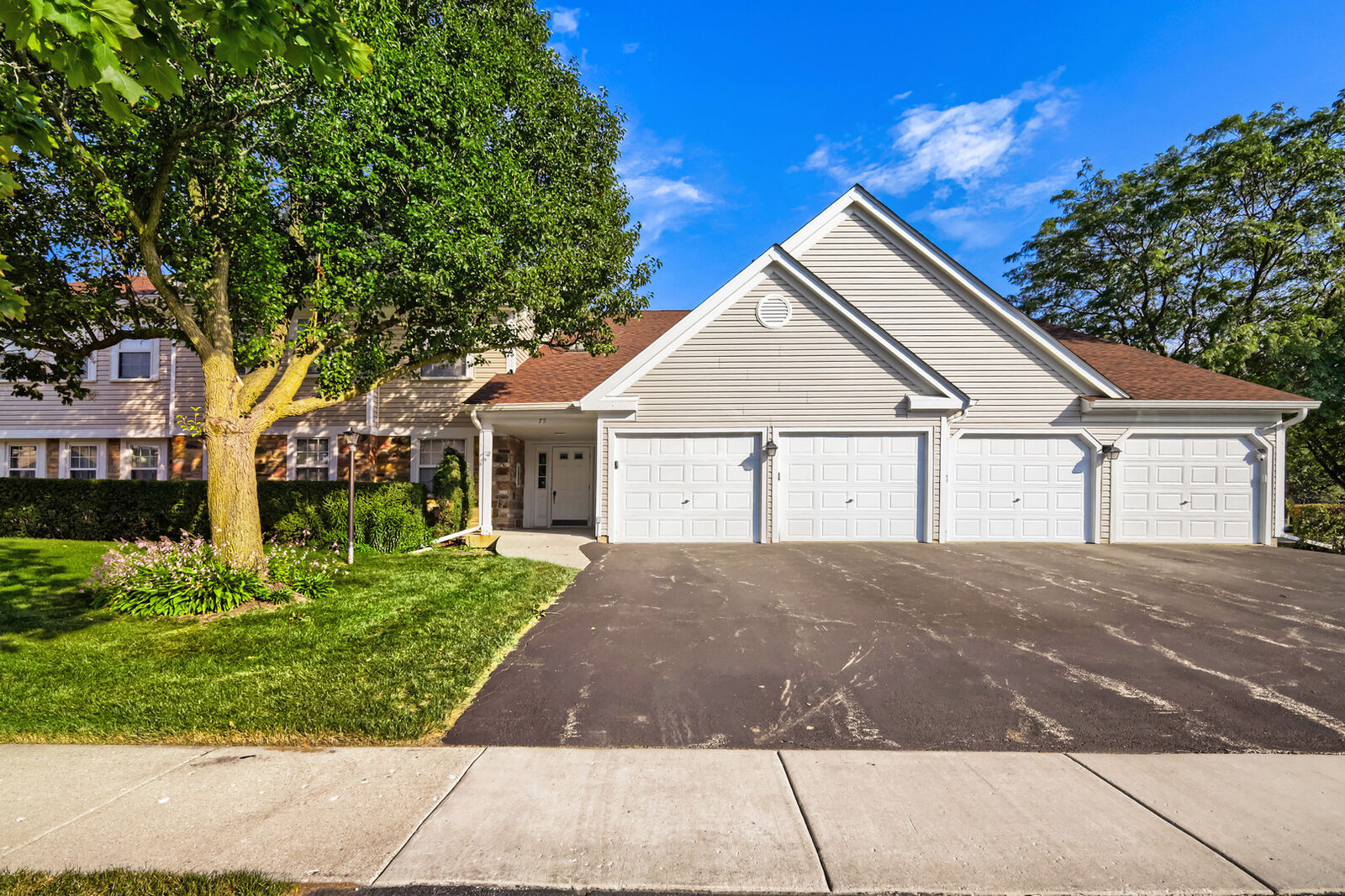 Property Photo:  75 Larch Court Z1  IL 60193 