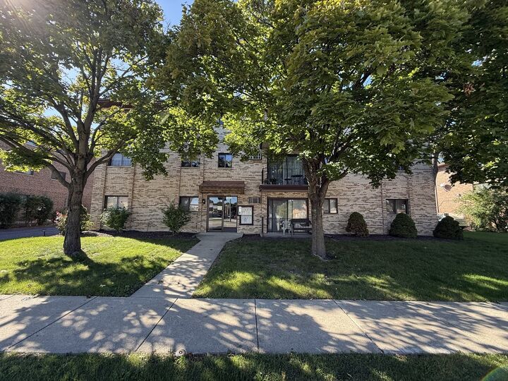 Property Photo:  10912 Central Avenue 203  IL 60415 
