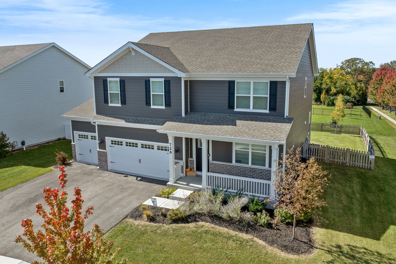 Property Photo:  726 Slate Run  IL 60124 