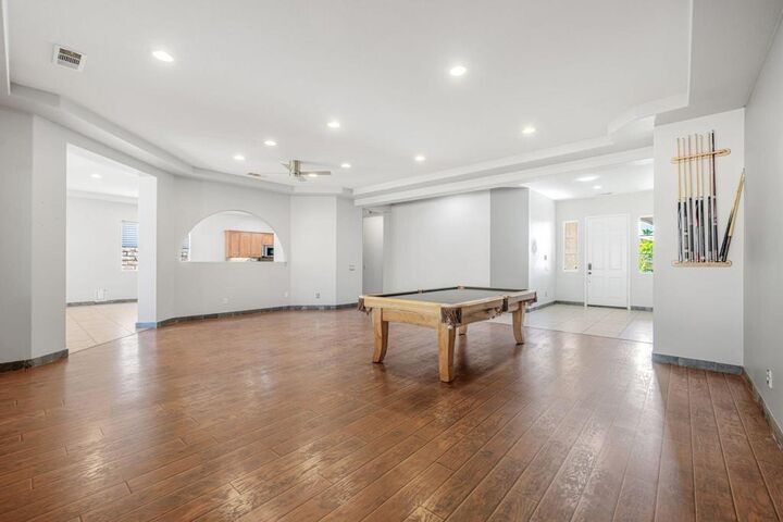 Property Photo:  43425 Sentiero Drive  CA 92203 