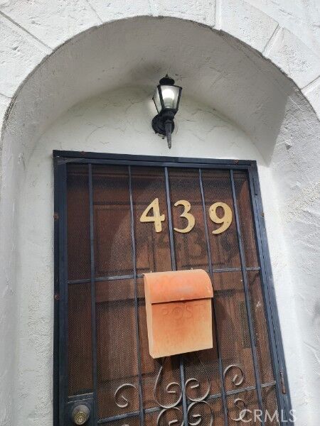 Property Photo:  439 N Norton Avenue  CA 90004 