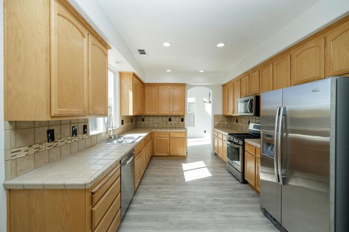 Property Photo:  1142 Canyon Creek Drive  CA 95360 