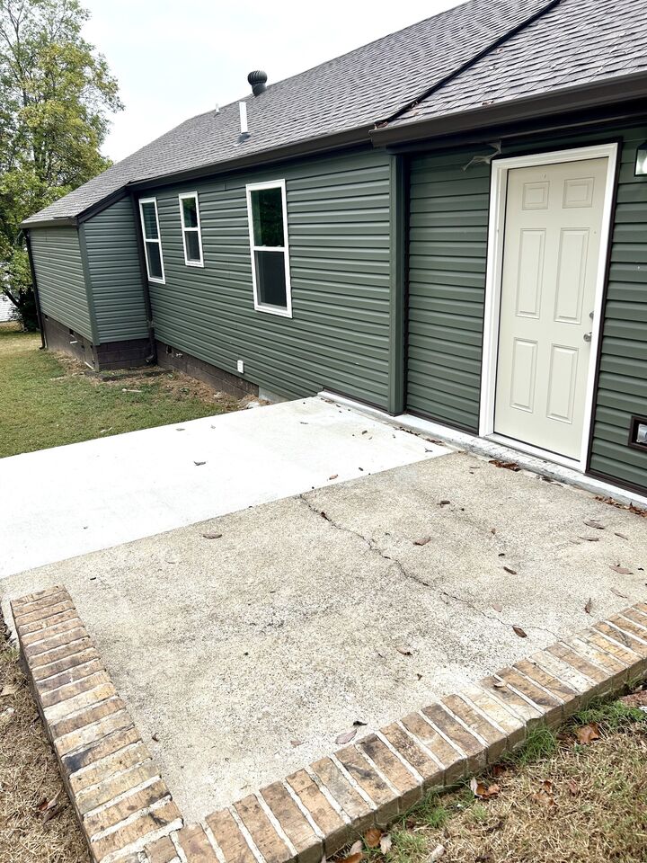 Property Photo:  305 Randy Rd  TN 37115 