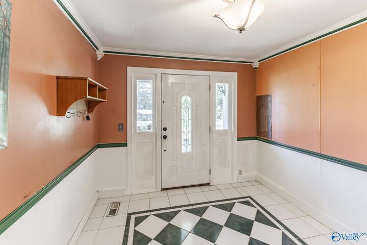 Property Photo: 1113 Monte Sano Blvd AL 35801