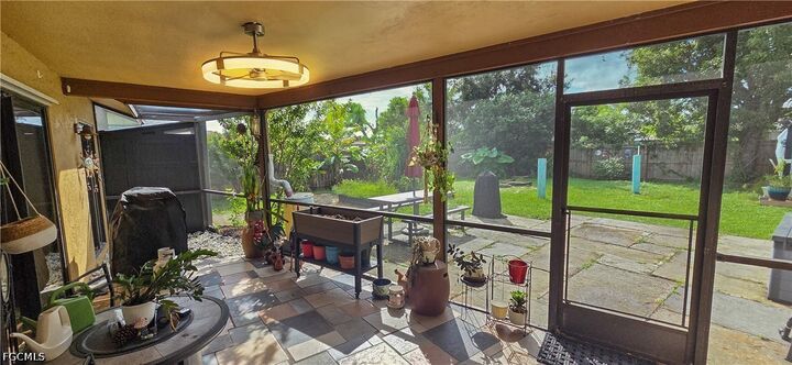 Property Photo:  2222 SE 15th Street  FL 33990 