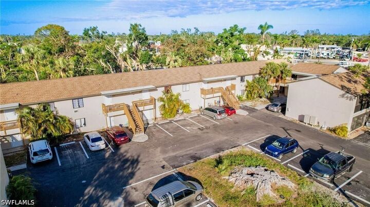 Property Photo: 824 Alderman Street 101 FL 33916