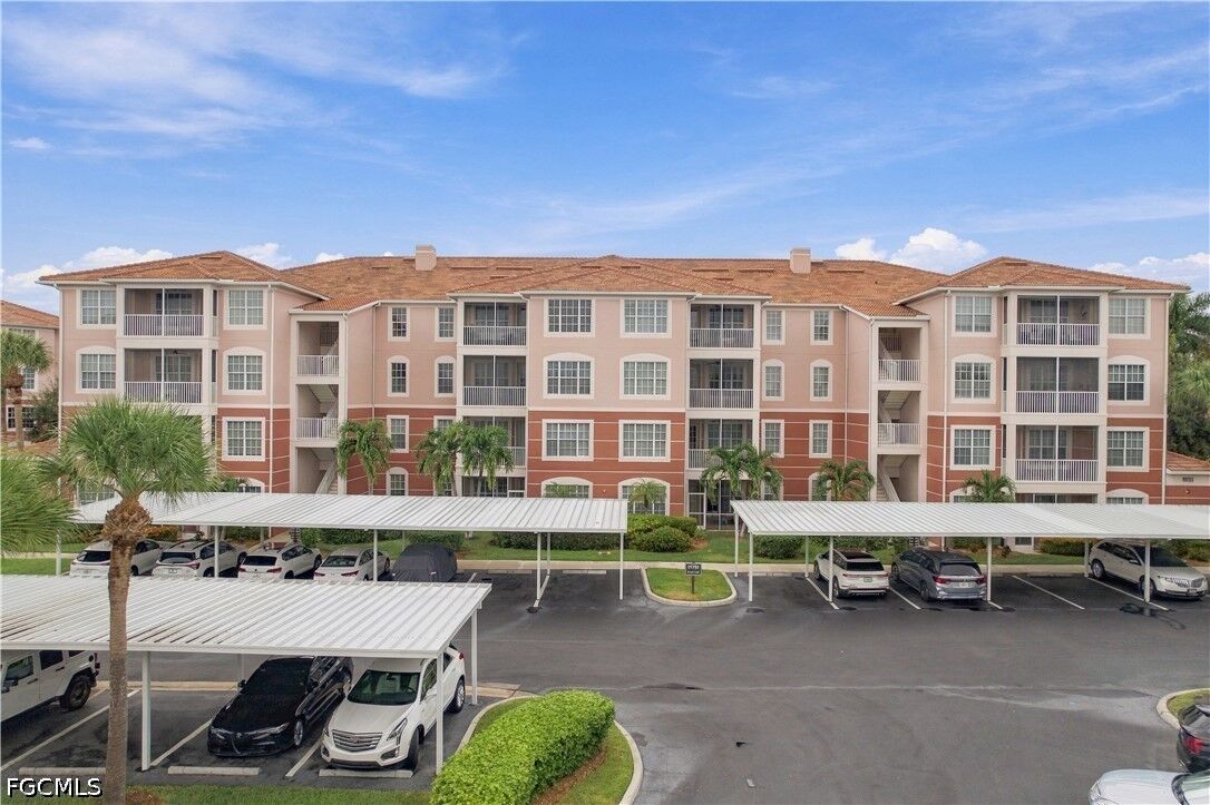 Property Photo:  11751 Pasetto Lane 305  FL 33908 