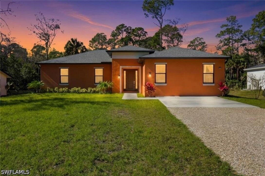Property Photo: 2167 Della Drive FL 34117