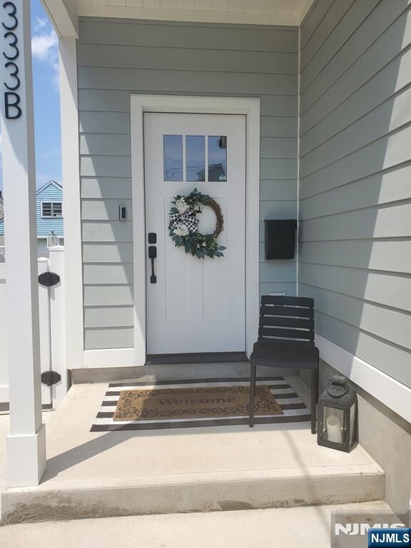 Property Photo:  333 Lincoln Avenue B  NJ 07071 