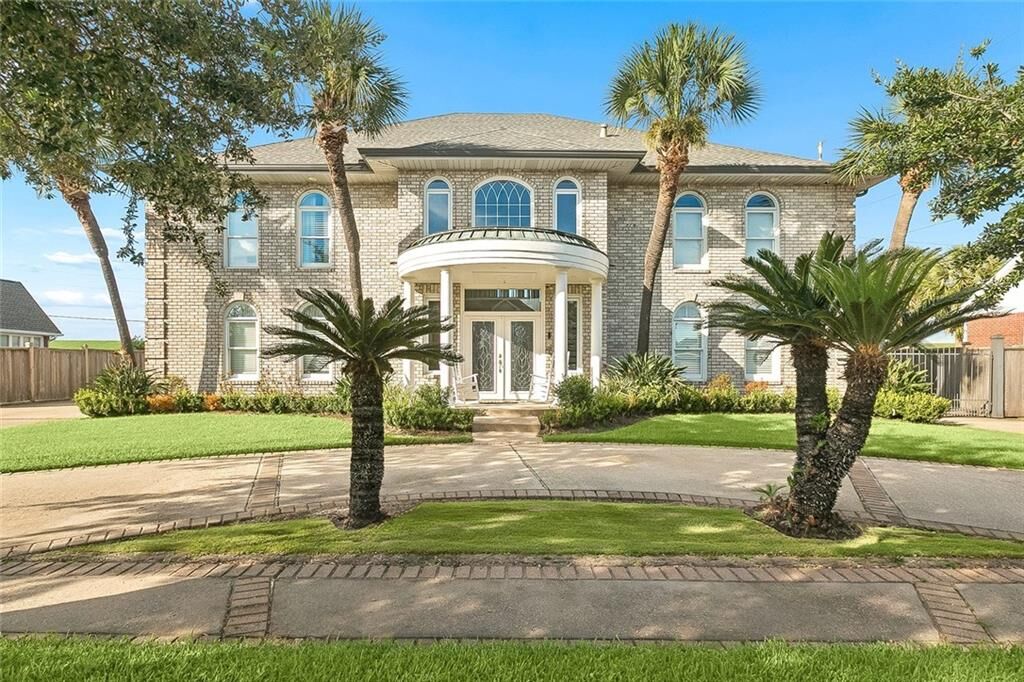 Property Photo: 510 Carmenere Drive LA 70065