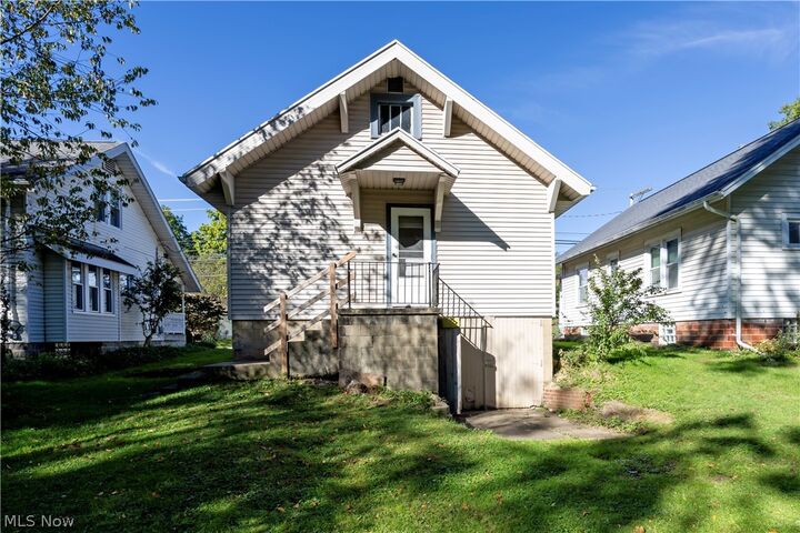 Property Photo: 819 Gasche Street OH 44691