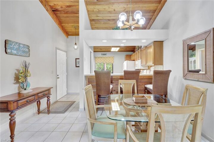 Property Photo:  2972 Kings Lake Blvd 2972  FL 34112 