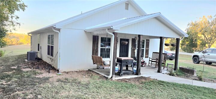 Property Photo:  1889 Wpa Road  AR 72611 