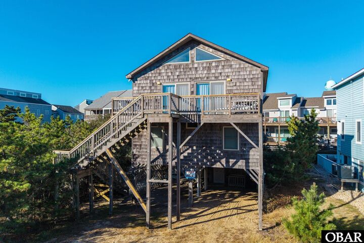 Property Photo: 606 Sea Oats Court NC 27927
