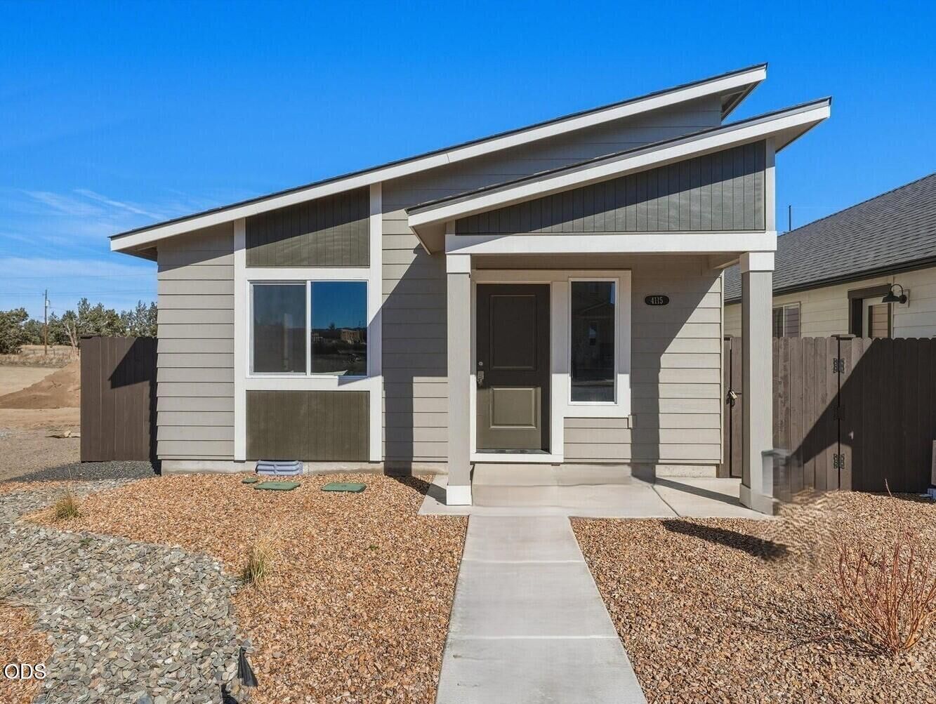 Property Photo: 3996 SW Obsidian Place 138 OR 97756