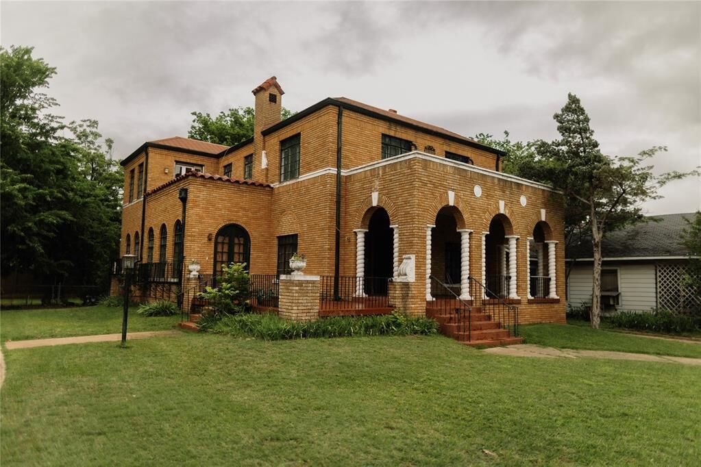 Property Photo:  1224 W Minnesota Avenue  OK 73018 