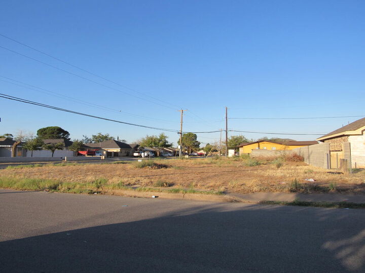 Property Photo: 1901 N Jackson St TX 79705