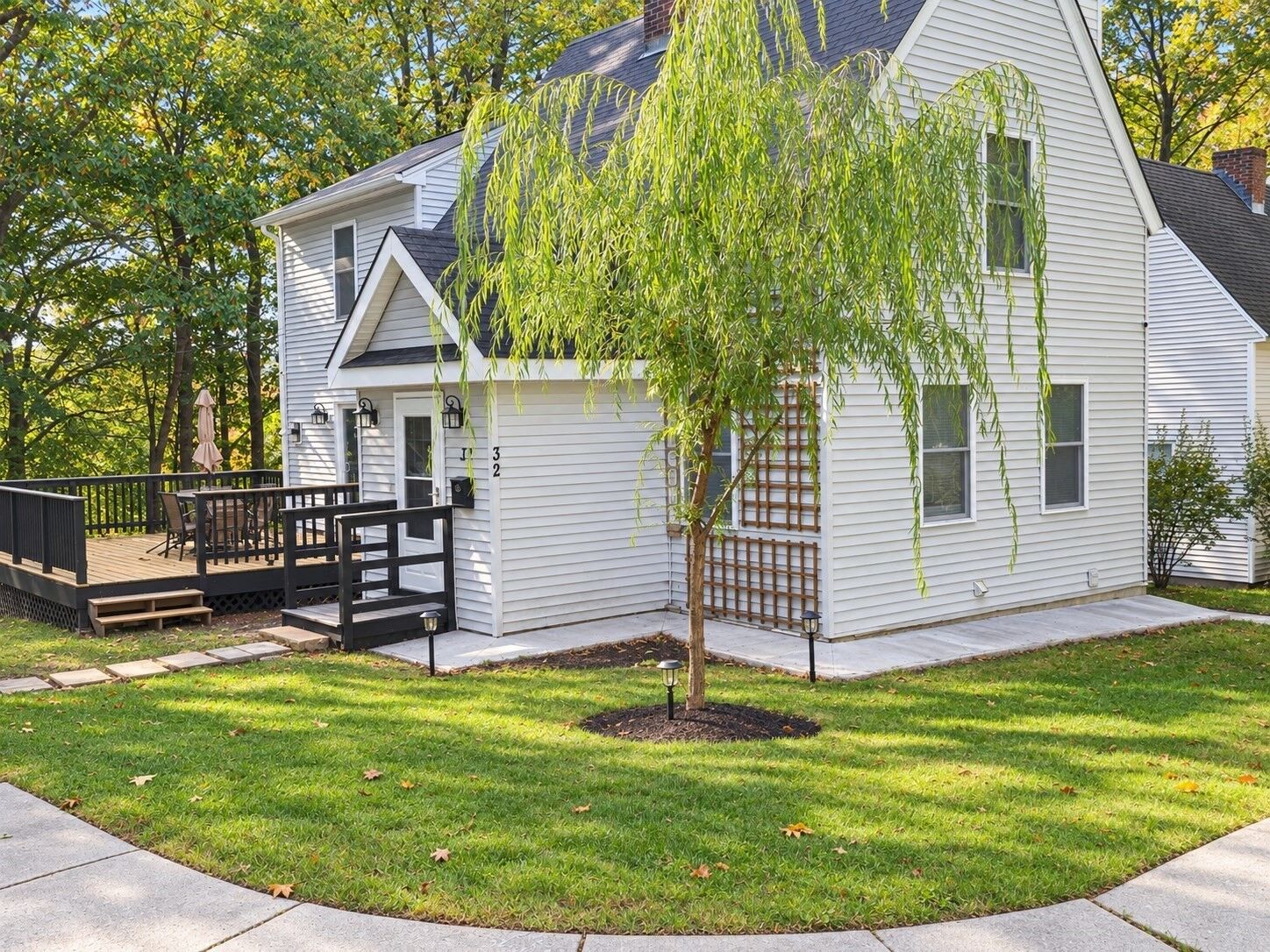 Property Photo:  32 Heroult Rd  MA 01606 