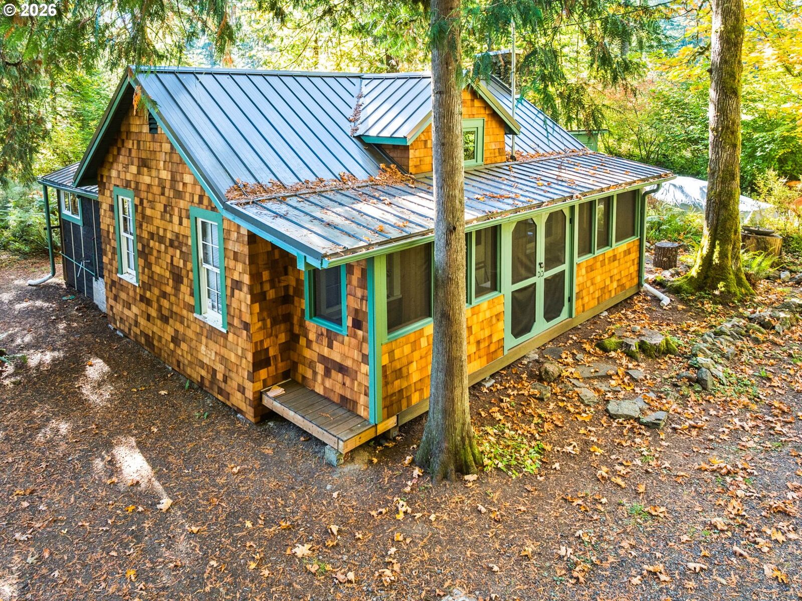 Property Photo: 21820 E Ez Ln OR 97049