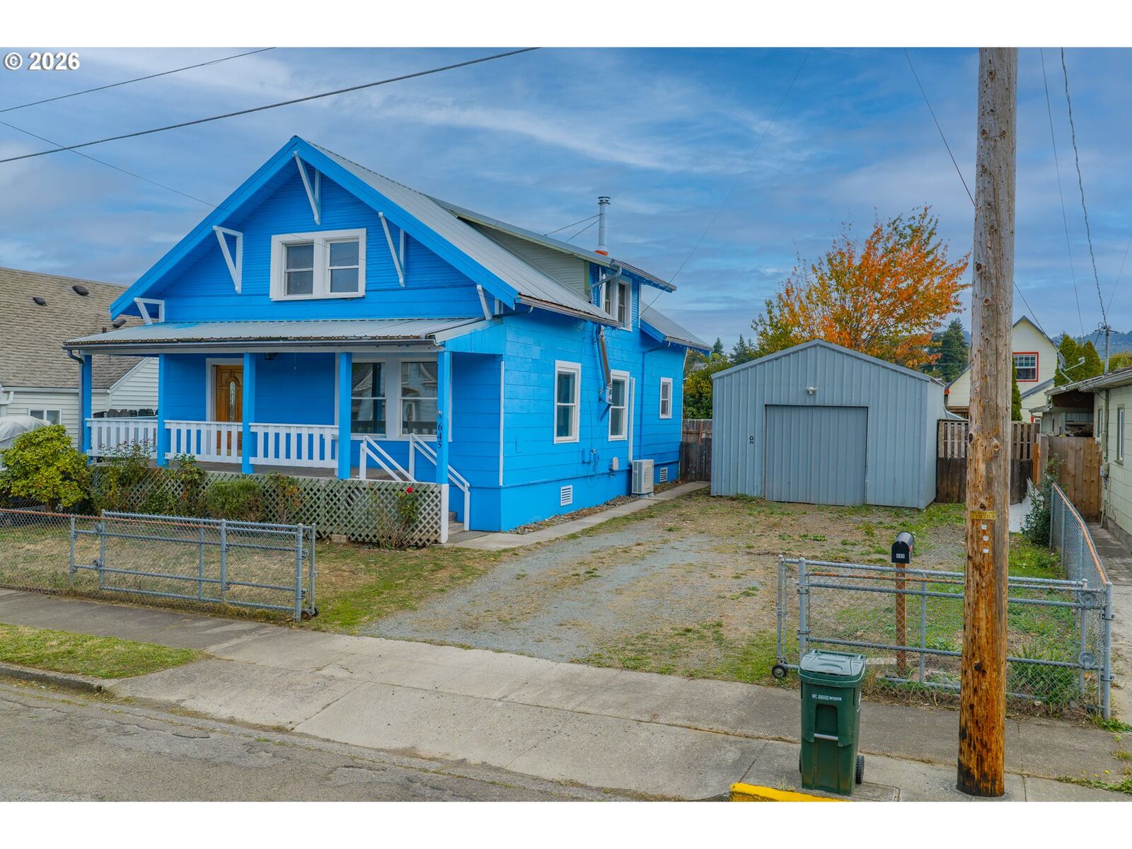 Property Photo:  645 5th St  OR 97458 