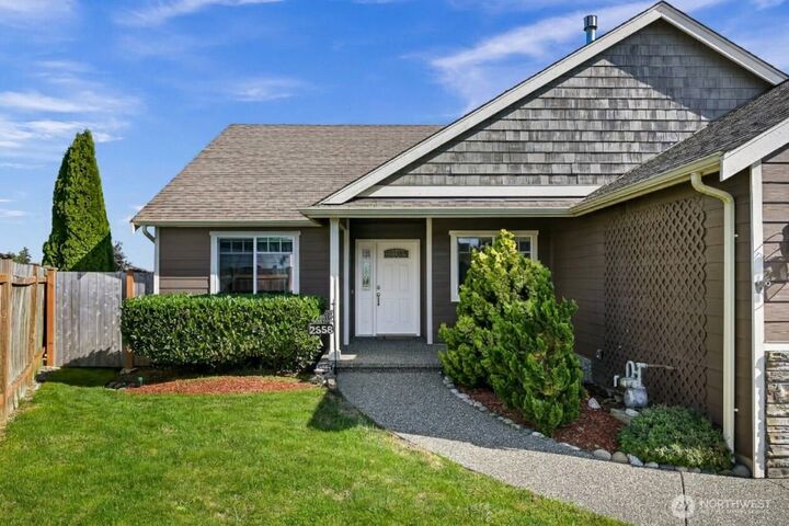 Property Photo: 2558 Pacific Highlands Avenue WA 98248