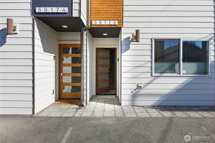 Property Photo: 5917 B California Avenue SW WA 98136