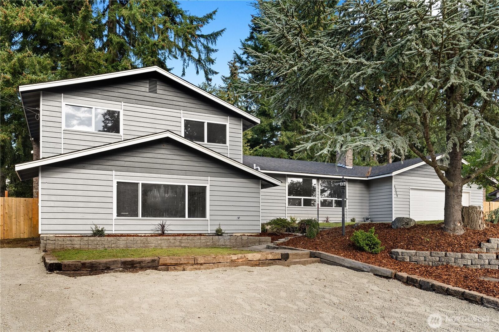 Property Photo:  6009  85th Street E  WA 98371 