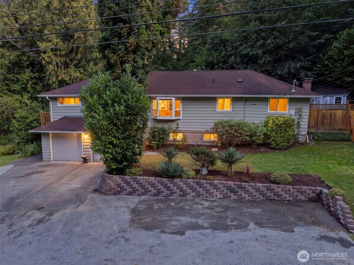 Property Photo: 19926 40th Place NE WA 98155