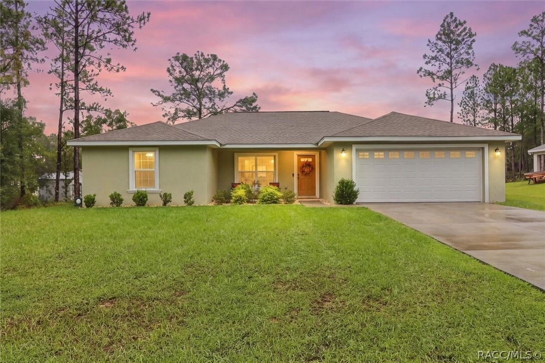 Property Photo:  8275 N Creek Way  FL 34434 