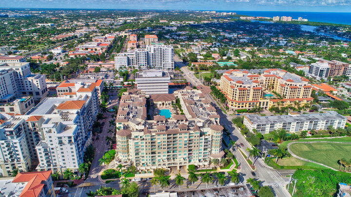 Property Photo:  99 SE Mizner Boulevard Ph37  FL 33432 