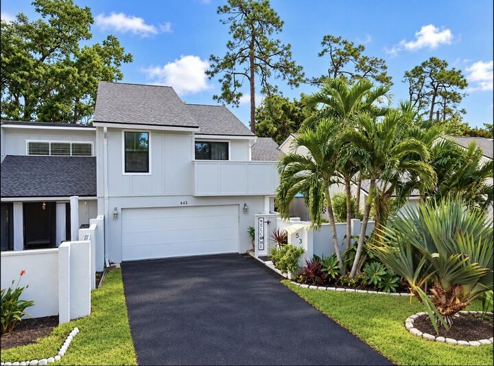 Property Photo: 653 Spinnaker Court FL 33414