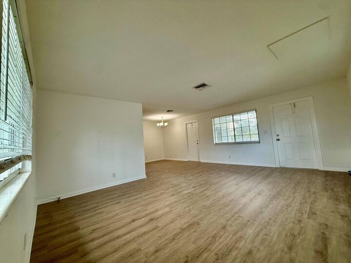 Property Photo: 3350 NE 16th Terrace Unit 10 FL 33064