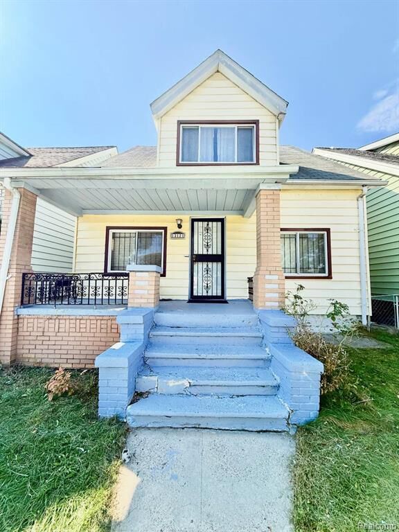 Property Photo: 13121 Charest Street MI 48212