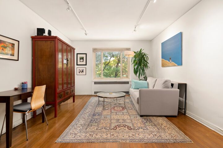 Property Photo:  520 E 90th Street 4kj  NY 10128 