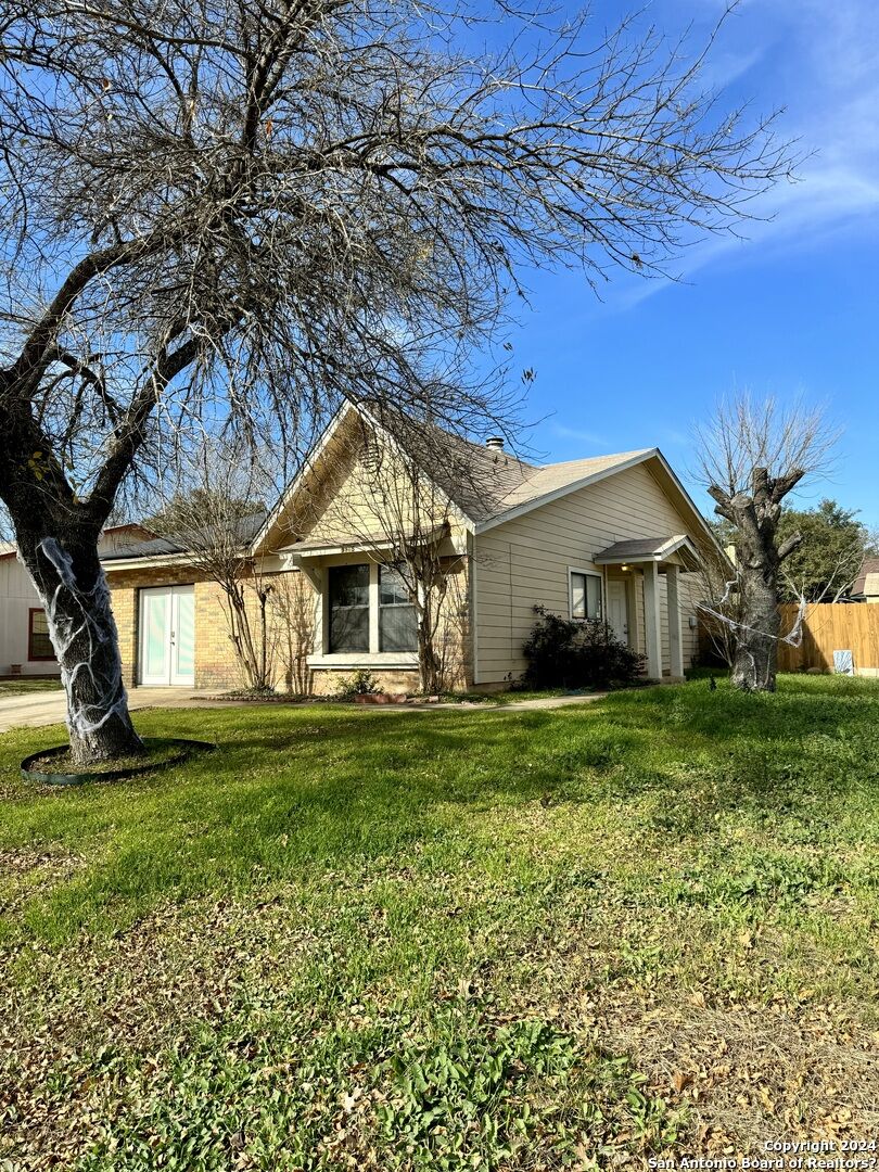 Property Photo: 9115 Valley Bend TX 78250