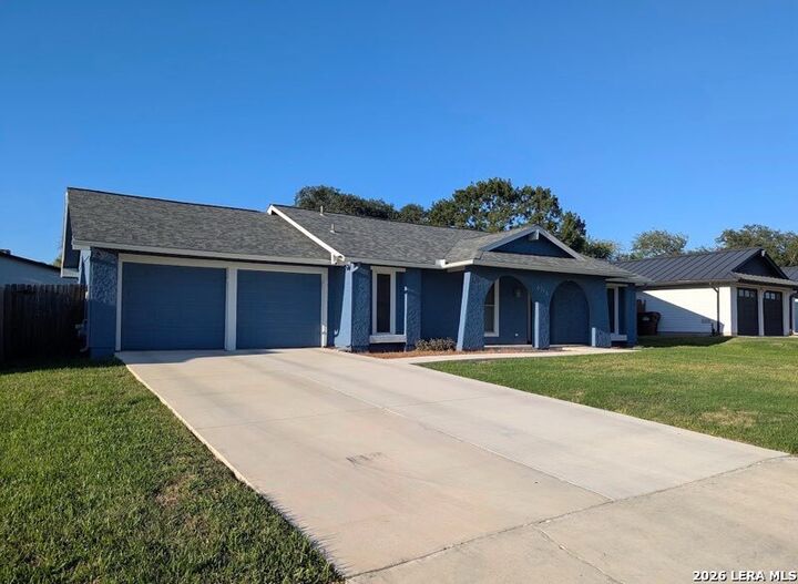Property Photo:  6715 Oak Lake Dr  TX 78244 
